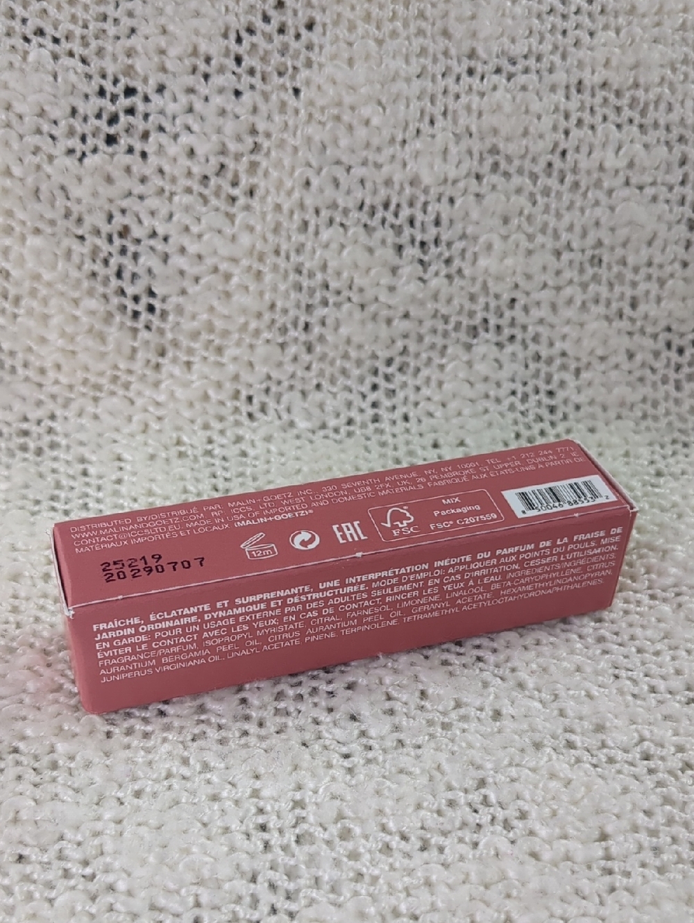 (MALIN+GOETZ) Rollerball strawberry perfume oil., 7ml/0.20fl oz - Picture 7 of 10